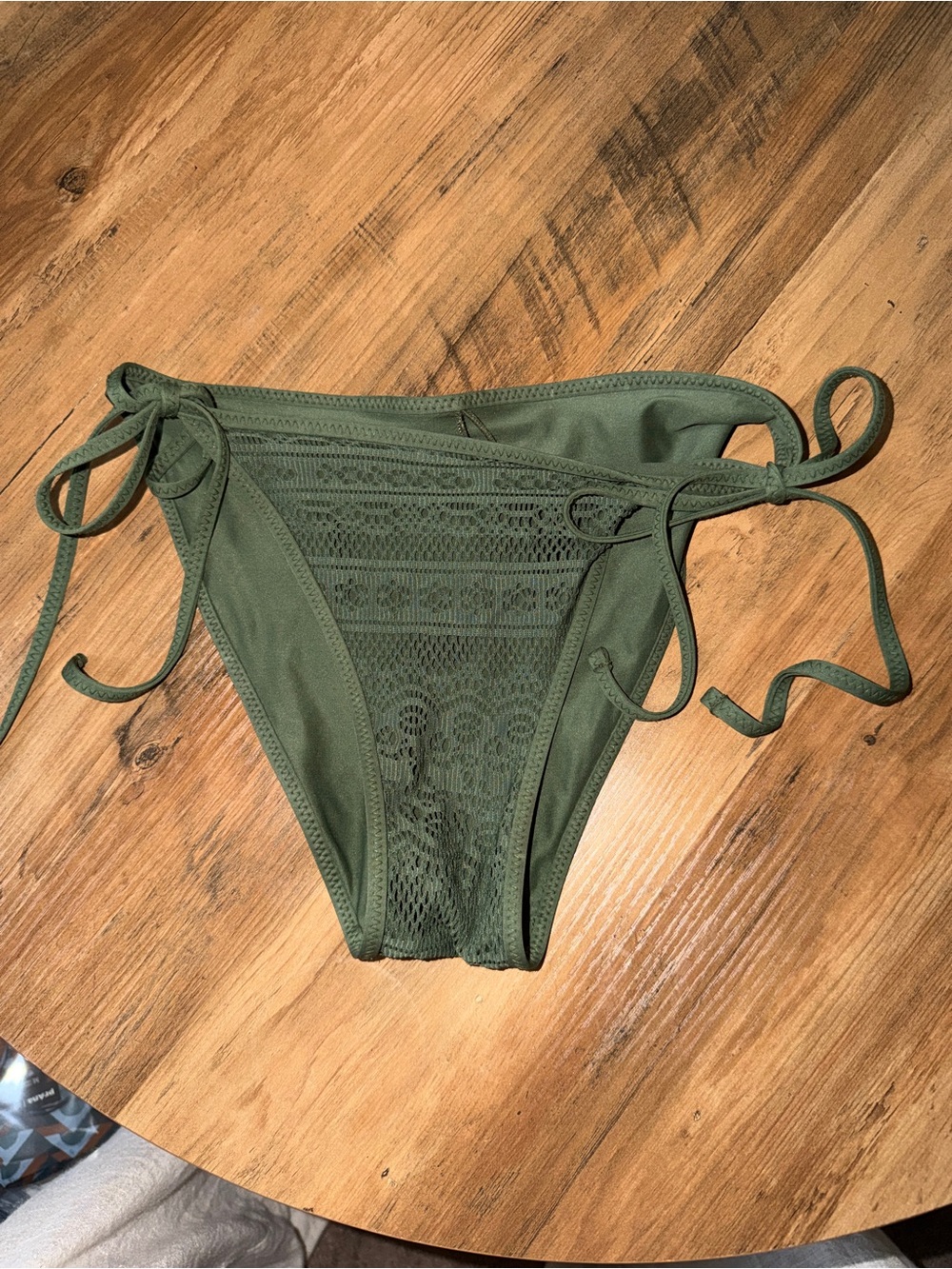 Becca Women’s Olive Green Crochet Side-Tie Bikini Bottom. Sz M